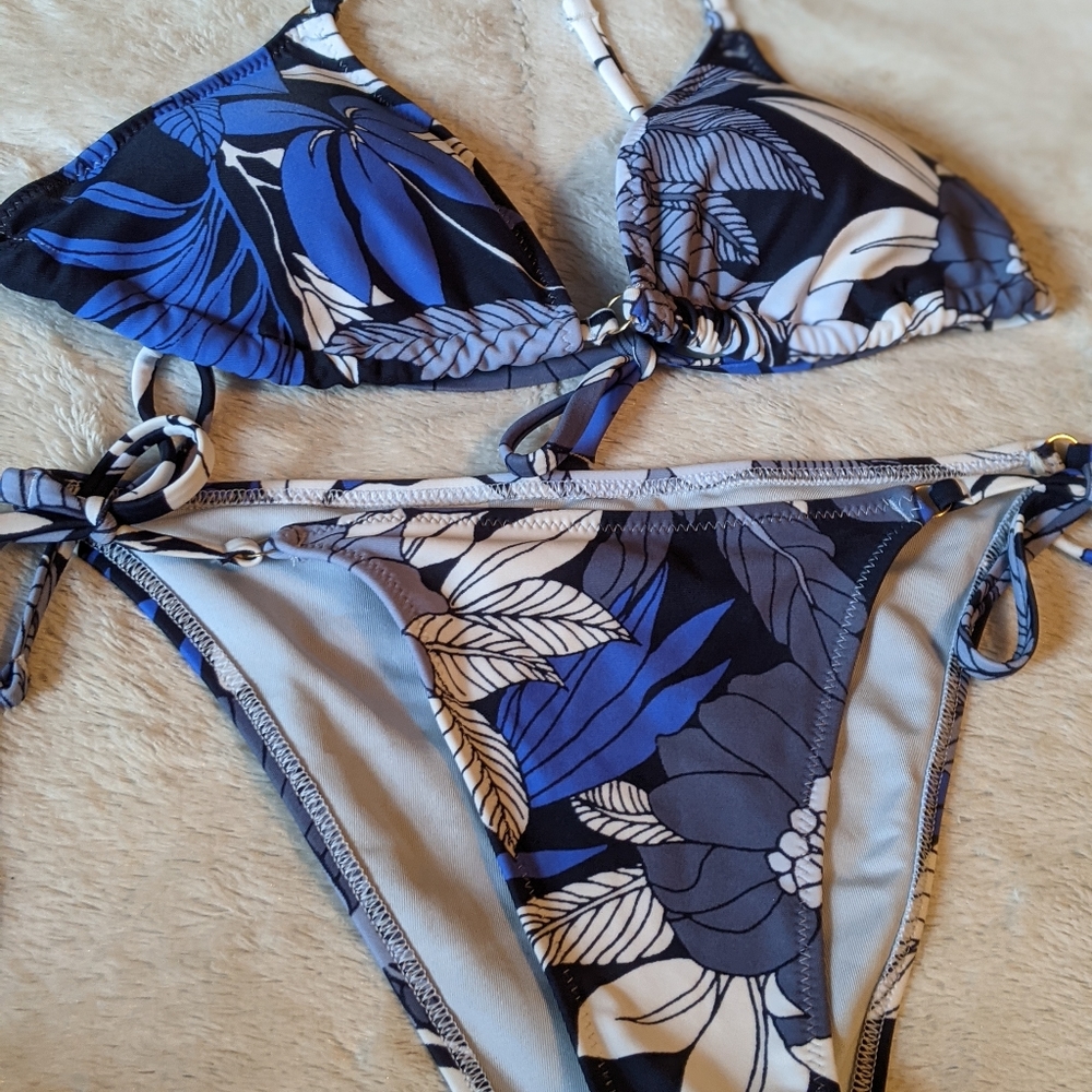 aerie Triangle Bikini Top and Cheeky Bikini Bottom - Picture 7 of 16